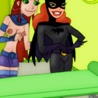 Starfire and Batgirl play Doctor xl-toons.win